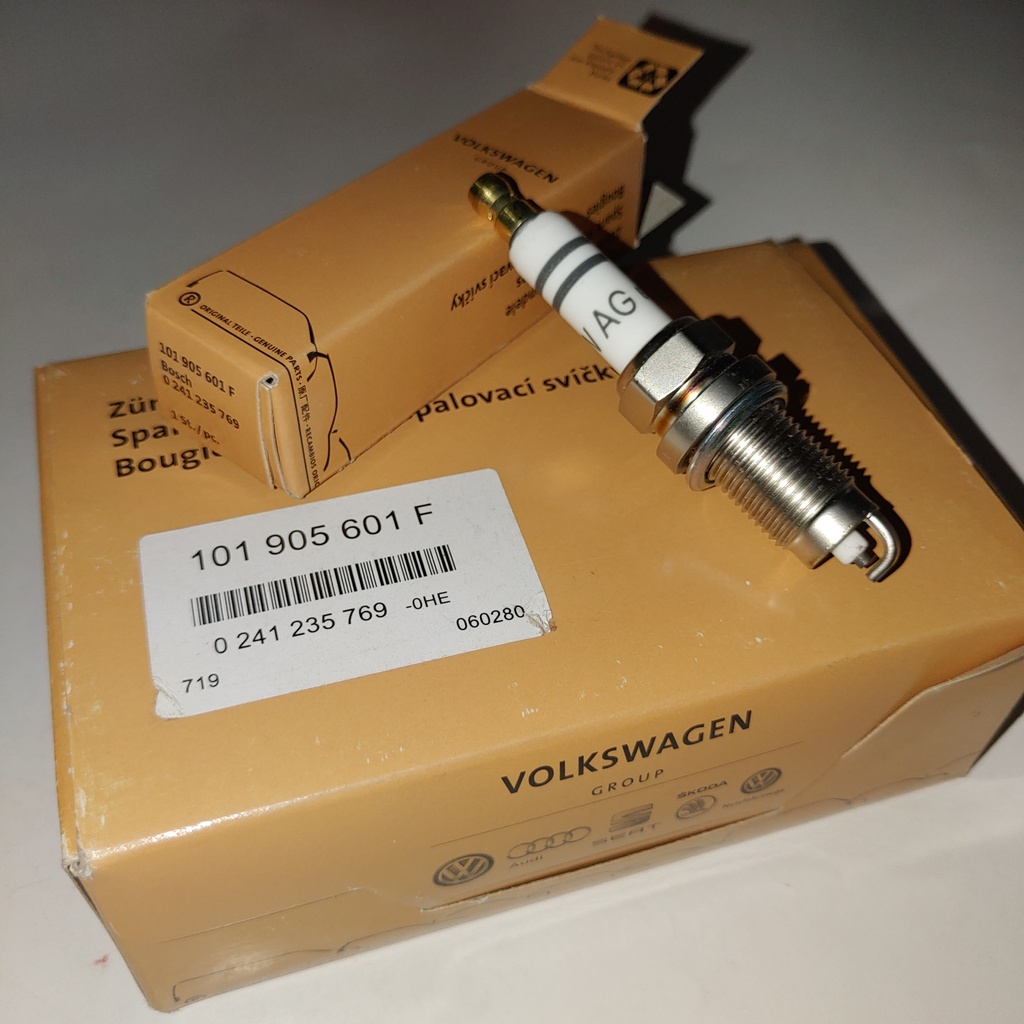 vw,Spark Plug BOSCH 101905601F- 0 241 235 769.