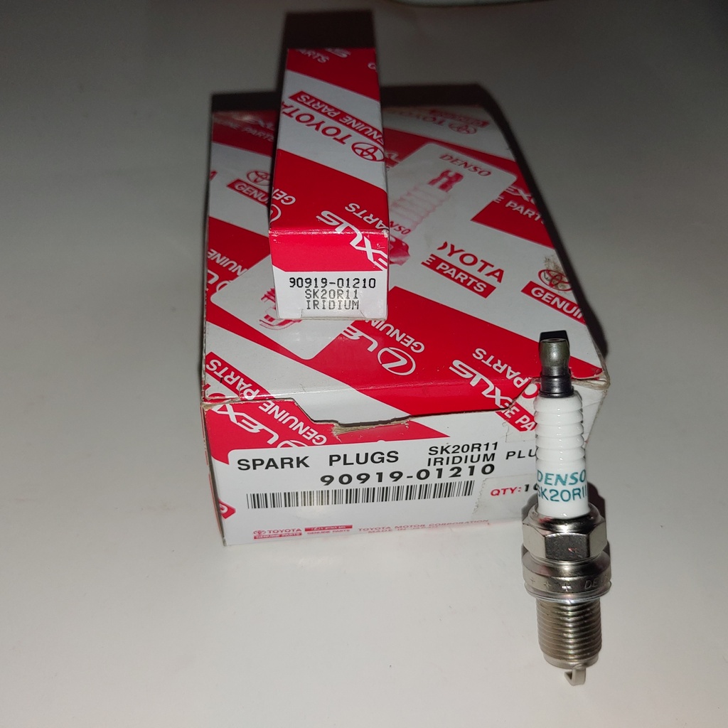 Toyota, spark plug, 90919-01210 (ＳＫ２０Ｒ１１)